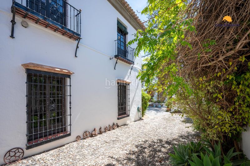 Foto cc4eb5da-1a40-492a-bae2-3cba79178198. Edifici a Otívar