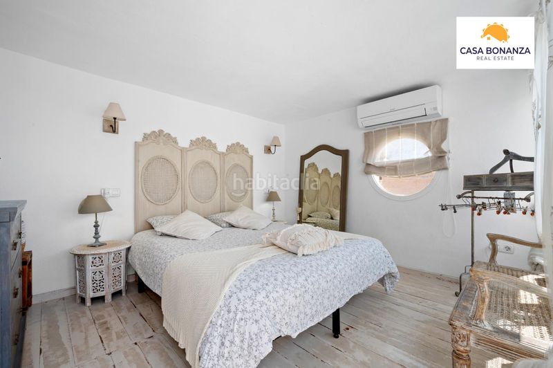 Foto f1690ffe-24aa-4e4d-8298-adcc5ed1074b. Casa amb aparcament piscina a La Herradura Almuñécar