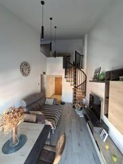 Dúplex en Eixample Sud-Migdia. Preciós dúplex reformat amb orientació sudoest