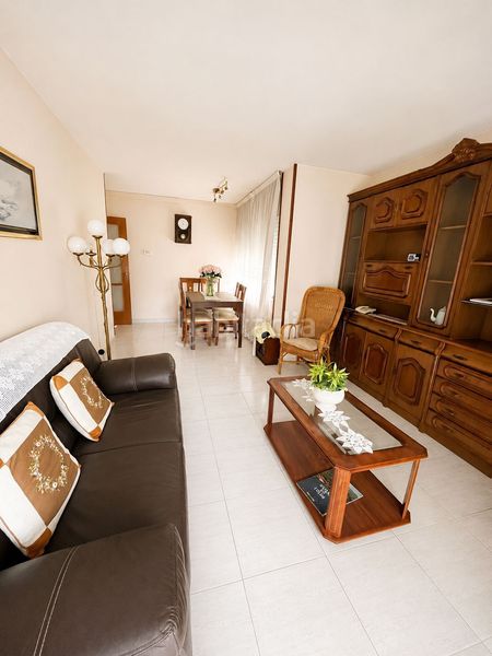 Foto 43bd59cf-96e7-4dcd-b64d-739e7ba3204b. Appartamento in Centre Salt