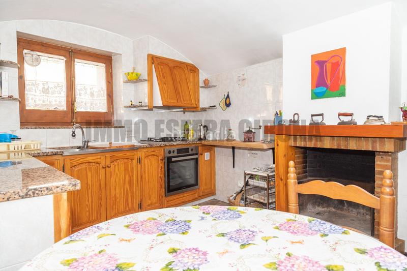 Foto dd6b2789-3025-466b-a77d-305d020f5d0d. Casa impressionant casa a en Celrà