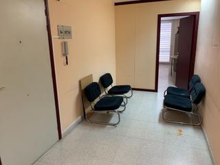 Location Bureau à Eixample Nord. Oficina en alquiler en el centro de gerona