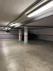 Lloguer Aparcament cotxe a Centre. Alquiler plaza de parquing para moto