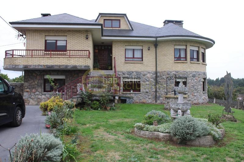 Foto 27614e18-bdaa-490d-8005-a0e6eaa14397. Casa con riscaldamento parcheggio in Bocines-Nembro-Cardo Gozón