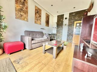 Appartamento  Juan de austria 40. Luminoso piso con terraza y garaje cerrado, listo para entrar a