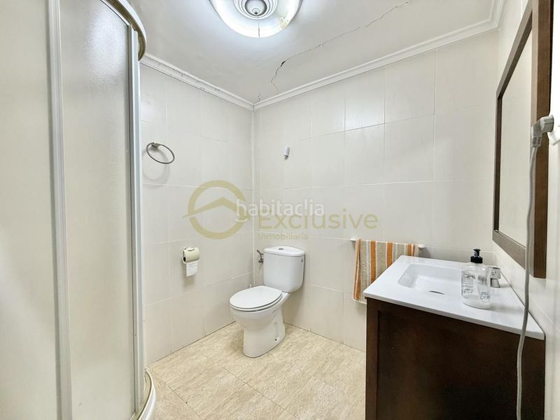 Foto f43ab4c9-d3e3-4e97-8f40-be00191859e1. Casa amb calefacció aparcament piscina a Pillarno Castrillón