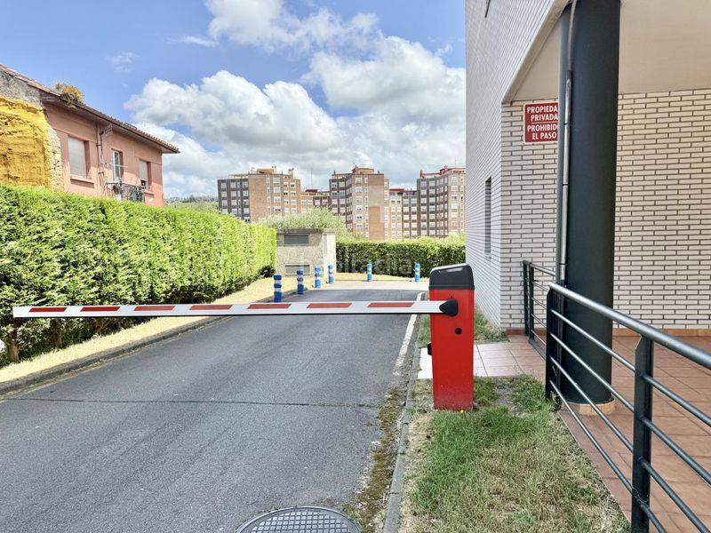 Foto f3935677-3bf8-4d6f-8e0a-a288292138ad. Pis amb aparcament a Villalegre - La Luz Avilés