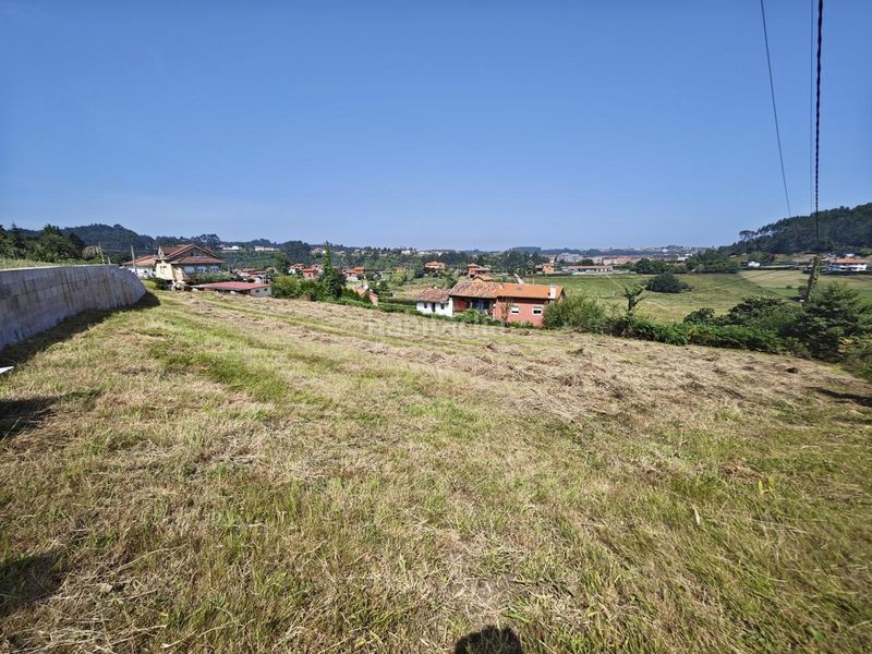 Foto 86a47d16-4a87-41f3-ab33-f5e9009a071e. Terreno residencial preciosa parcela edificable en castrillon en Castrillón