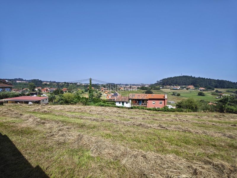 Foto dd85f53c-e0c0-4d1c-aea7-b6358a4abd58. Terreno residencial preciosa parcela edificable en castrillon en Castrillón