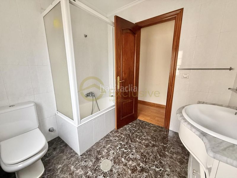 Foto 4f538717-1c20-4a6b-a463-028c7f594308. Casa adossada a rivero 28 a Centro Avilés