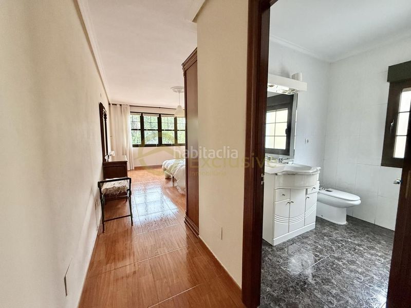 Foto d4a5f611-8fc4-4f68-a727-d84bb0deeaa0. Casa adossada a rivero 28 a Centro Avilés