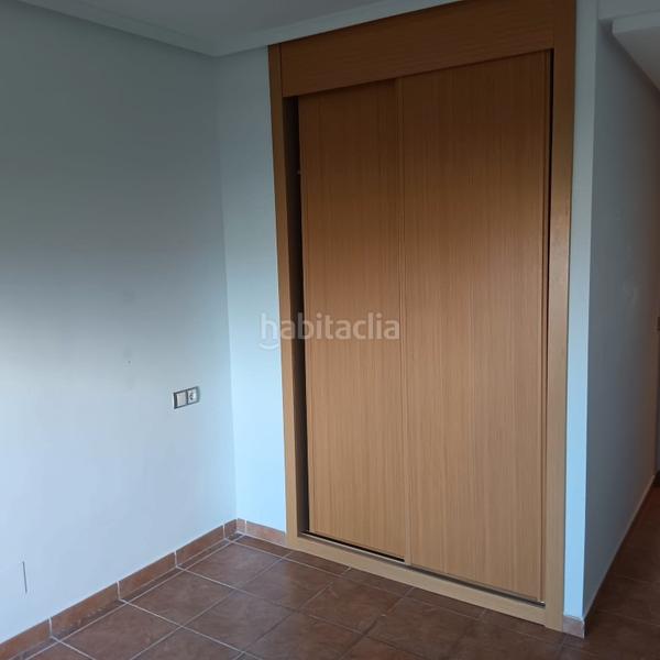Foto b9f43310-7c6a-4df1-97b3-019a3027f1aa. Piso en calle las pitas 1 piso en venta playa en Vera