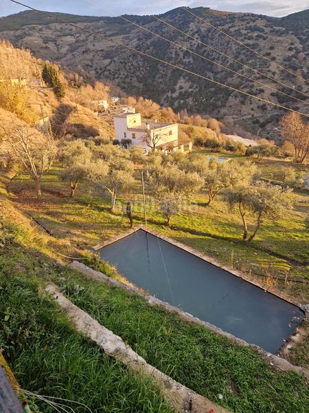 Foto 174fdda9-91b8-4dbd-a1a3-7bcb0dac4c19. Xalet amb xemeneia calefacció aparcament piscina a Bérchules