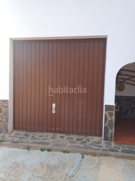 Foto 1cdf73ec-3721-41fb-8b2e-10c9f7e2ff96. Xalet amb xemeneia calefacció aparcament piscina a Bérchules