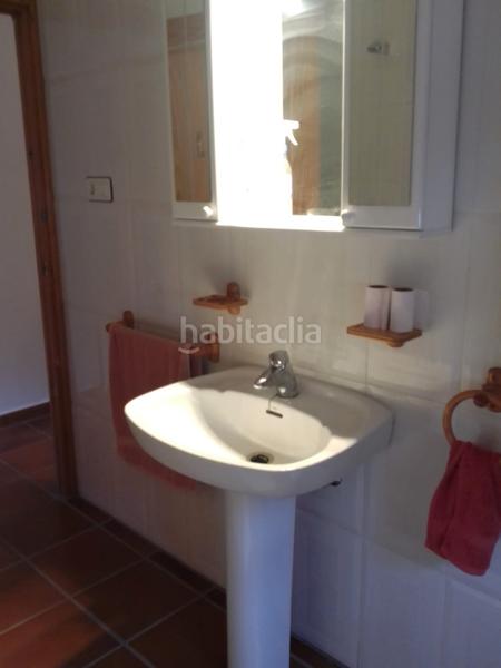 Foto 3a1eda97-8873-44e1-9fbb-fd18c56a616d. Xalet amb xemeneia calefacció aparcament piscina a Bérchules