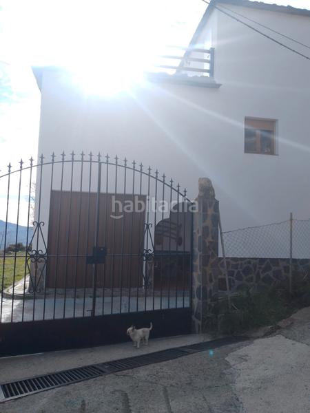 Foto 4cf6c128-f5ba-4fdb-875f-f69e06312eda. Xalet amb xemeneia calefacció aparcament piscina a Bérchules