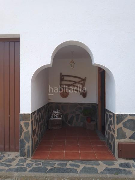 Foto 68f60d50-77c3-4b37-8d75-e4268587b870. Xalet amb xemeneia calefacció aparcament piscina a Bérchules