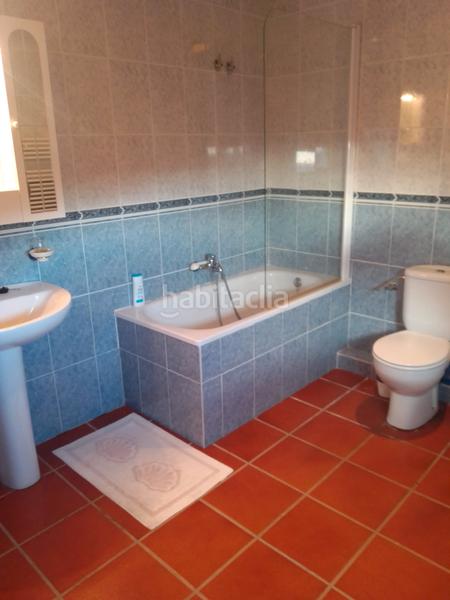 Foto c8e4c852-a558-4eb6-9055-f67ccd9b9bbd. Xalet amb xemeneia calefacció aparcament piscina a Bérchules