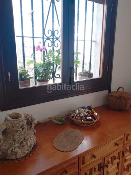 Foto c9918b3d-1e2a-44fa-b9da-7ab44f222e24. Xalet amb xemeneia calefacció aparcament piscina a Bérchules