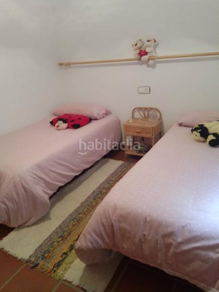 Foto e3c5f48d-1a28-46a8-8188-478cdaa13d35. Xalet amb xemeneia calefacció aparcament piscina a Bérchules