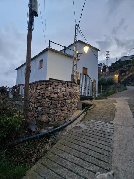 Foto ec6a2aff-80ae-4f2b-bf1a-4e5e9cc2ced7. Xalet amb xemeneia calefacció aparcament piscina a Bérchules