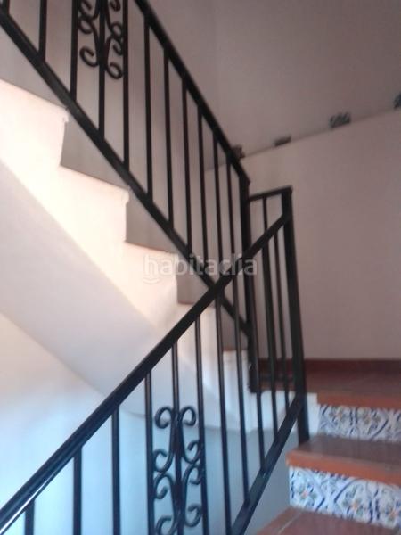 Foto fec9d538-5d3d-43b8-b898-93bc6fdb966b. Xalet amb xemeneia calefacció aparcament piscina a Bérchules