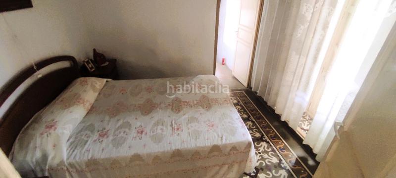 Foto 43609ded-b838-43f2-8a3e-f10aa3e0995a. Haus mit kamin in Berja