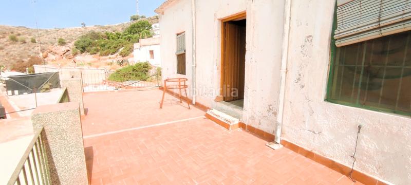 Foto 4369e911-f95d-495d-bfeb-5d440ca6f873. Haus mit kamin in Berja