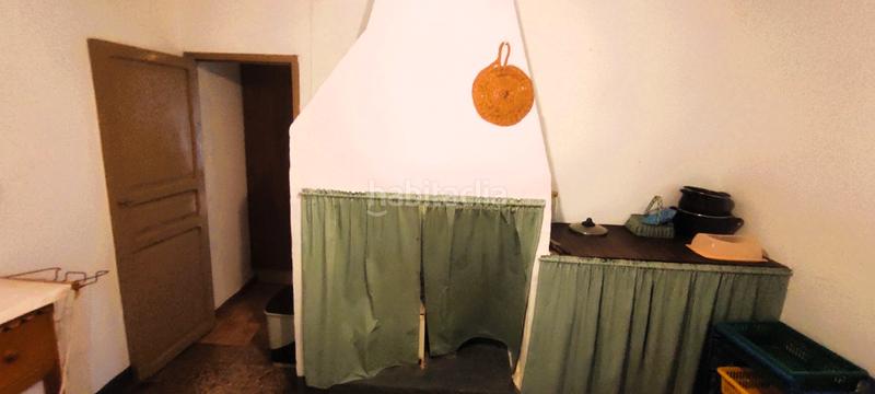 Foto 53263f2c-7946-4b25-af72-8c313f496256. Haus mit kamin in Berja