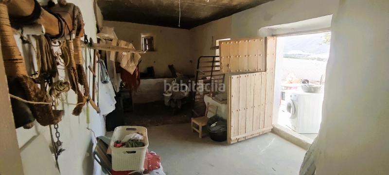 Foto 5e3b9c09-e390-419d-863a-d19193b4b856. Haus mit kamin in Berja