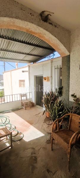 Foto 965d8637-fa66-4451-9cba-628a1e4262aa. Haus mit kamin in Berja