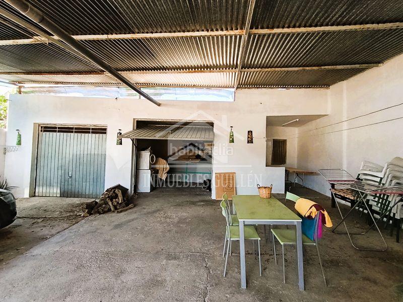 Foto db8d953b-c9a6-4ff5-9a52-e002cd678f47. Casa amb xemeneia aparcament a Berja