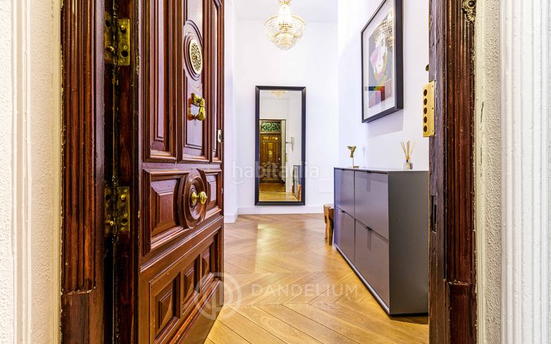 Foto defe0b61-c149-43b7-a6d2-206c4548123b. Lloguer pis amb xemeneia calefacció a Sol Madrid