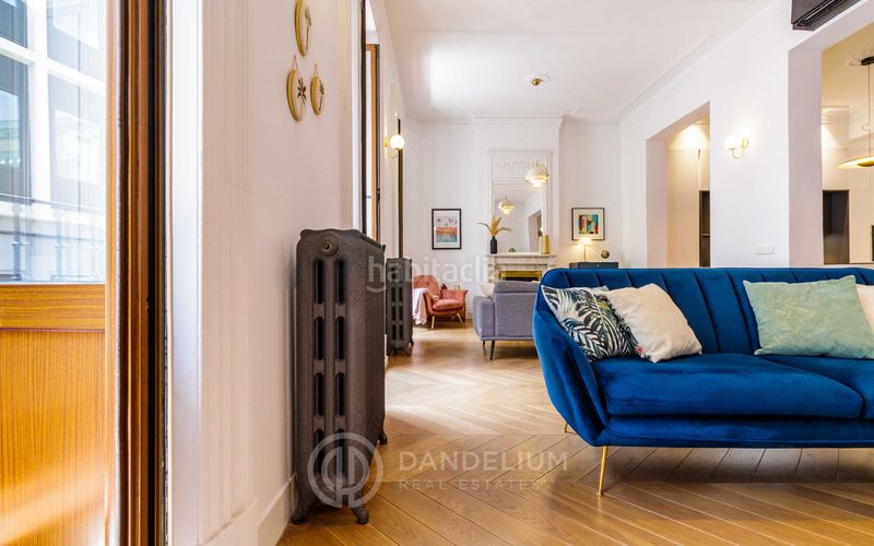 Foto e8dc413e-d62e-4376-85c0-68c6c936ab81. Rent flat with fireplace heating in Sol Madrid