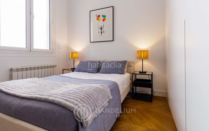 Foto e9024fe1-fef1-401d-bdfc-2dd6e43afa9e. Rent flat with fireplace heating in Sol Madrid
