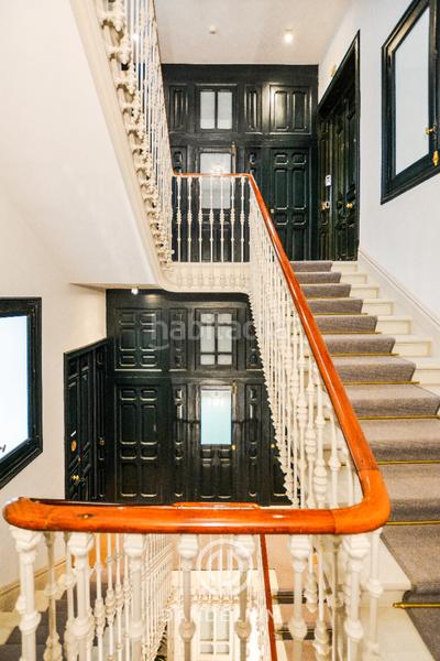 Foto 6fc4b60b-e977-4aad-8394-1d2a9ac23e94. Alquiler piso casa palaciega de marquesado del xix en Madrid