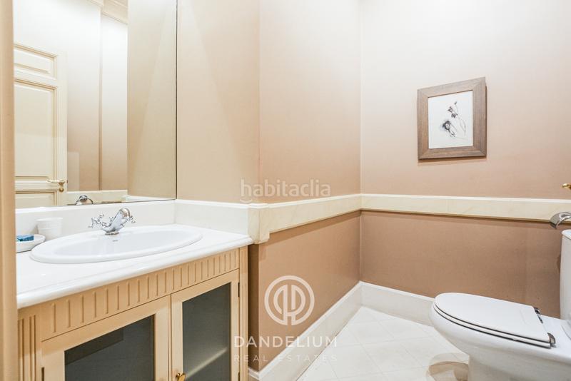 Foto 833bed1e-95a6-4294-92fb-c6bbf7701119. Alquiler piso casa palaciega de marquesado del xix en Madrid