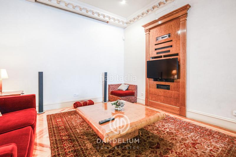 Foto 8c910bca-c69a-4b74-8e88-6e5175fc1a3d. Alquiler piso casa palaciega de marquesado del xix en Madrid