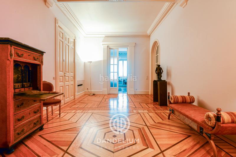 Foto afd893c3-7508-4ac9-8469-14b35e7d98d2. Alquiler piso casa palaciega de marquesado del xix en Madrid