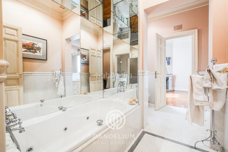 Foto 58fa6ce7-efaf-4e41-a2b7-150444746d5f. Location appartement avec cheminée chauffage parking dans Madrid