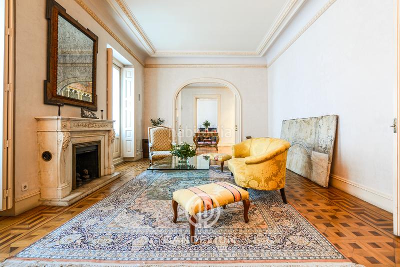 Foto 5f3983d4-6a9b-49c5-b841-e550487ba2be. Rent flat with fireplace heating parking in Justicia-Chueca Madrid