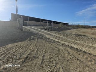 Location Bâtiment à usage industriel à Aljomahima - Ermita. Explotacion ganadera ideal para ganado ,picadero caballo etc