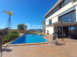 Xalet a Corbera de Llobregat. Zona residencial a pocos minutos de creu de laragall