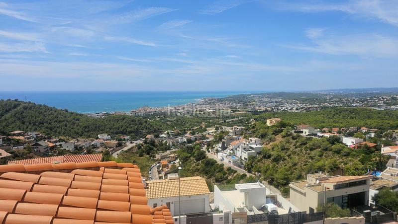 Foto cb73d5d8-3197-4198-86dc-7f438c343095. Chalet a 5 minutos del centro y acceso a la c32. en Sitges