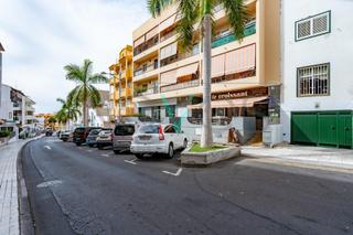 Local Comercial a Casco Urbano. Venta de local con negocio en adeje casco