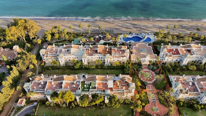 Foto ead0bca7-b617-4814-8ed2-8bd56212b834. Miete erdgeschoss mit pool in El Velerín Estepona