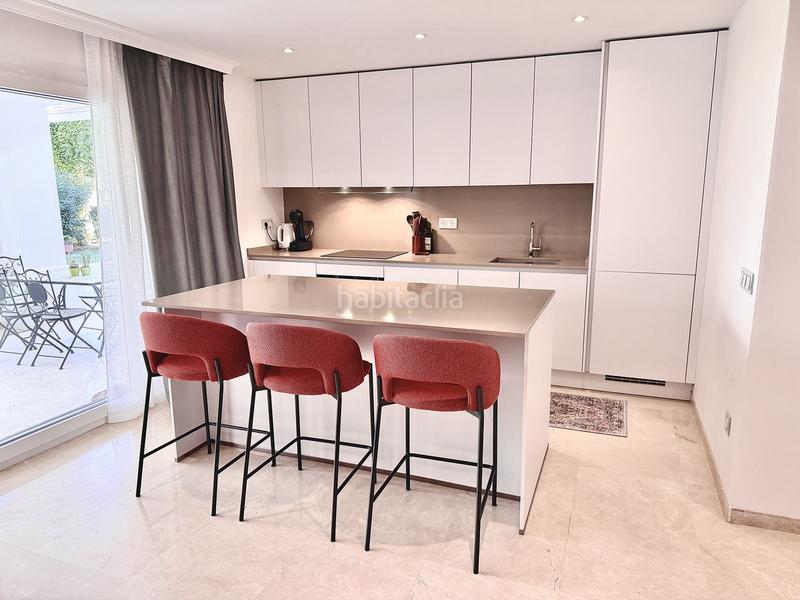 Foto 795cefb4-c6ff-4cc5-87c7-6fc4407d027b. Alquiler planta baja en El Velerín Estepona