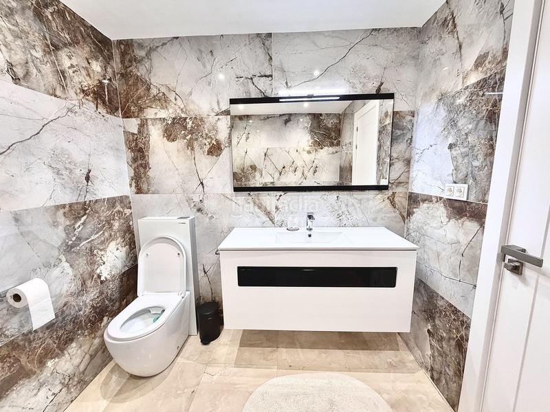 Foto 391de6e1-51e6-4828-9fd9-10241fa92edd. Location rez-de-chaussée avec piscine dans El Velerín Estepona