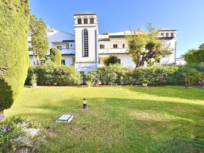 Foto be789af3-5822-427b-878f-728e01ce044d. Location rez-de-chaussée avec piscine dans El Velerín Estepona