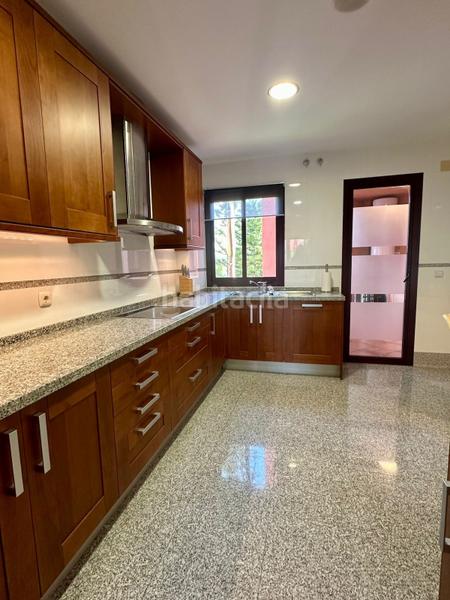 Foto 0ffa634a-4304-43f3-b806-8c8e3d47deab. Appartement mit parking pool in Guadalmansa Estepona